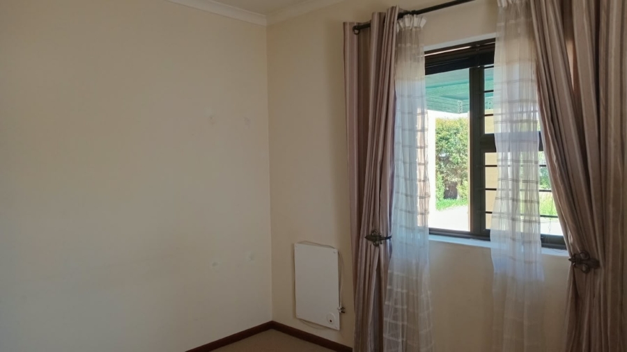 To Let 1 Bedroom Property for Rent in Kleinmond Western Cape